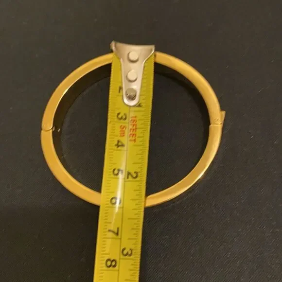 𝅺J. Crew gold bracelet. - Picture 8 of 9